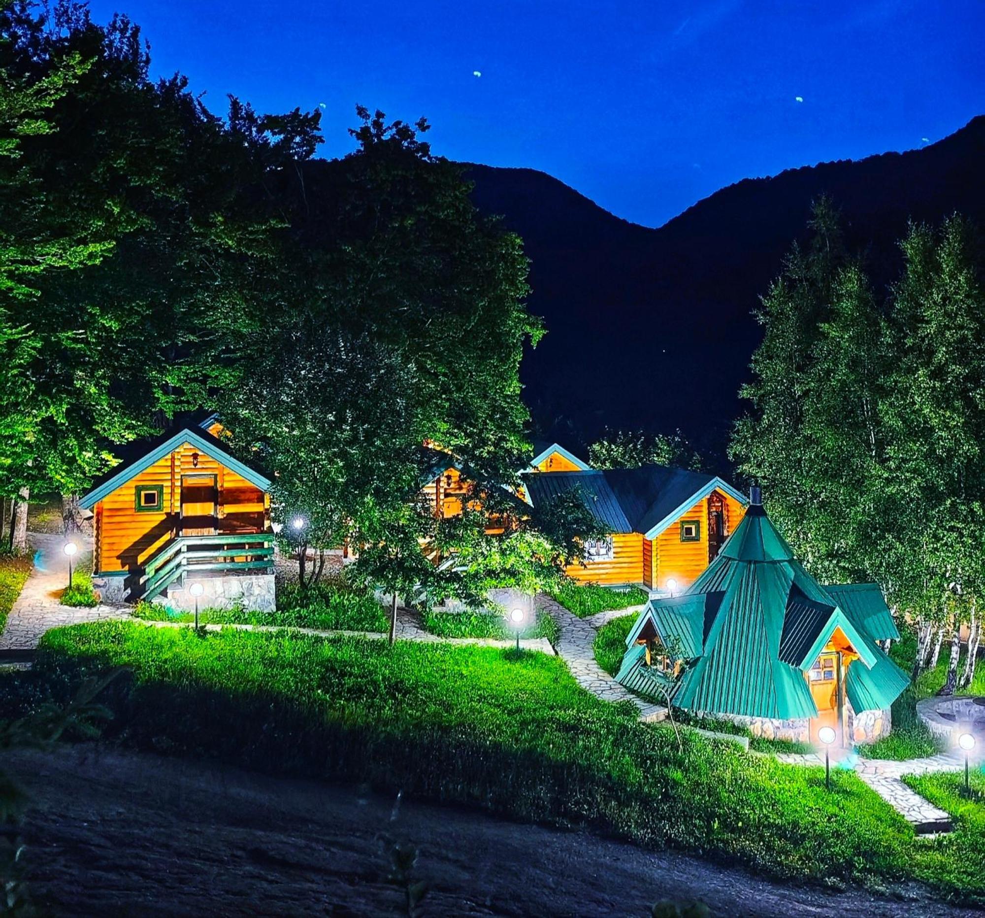 Kozak Apartments & Restaurant モイコヴァツ エクステリア 写真